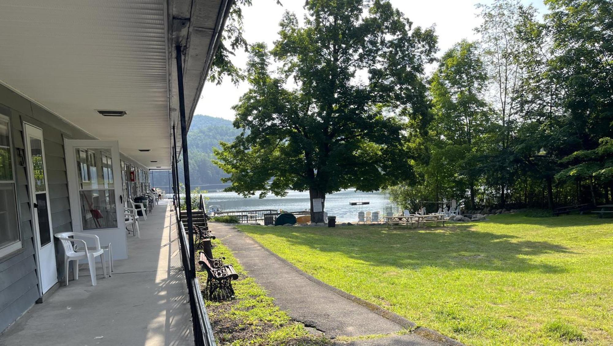 Motel Luzerne Lake Luzerne Exterior foto